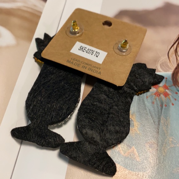 NWT Treasure Pina Colada Beaded Earrings - Picture 3 of 6